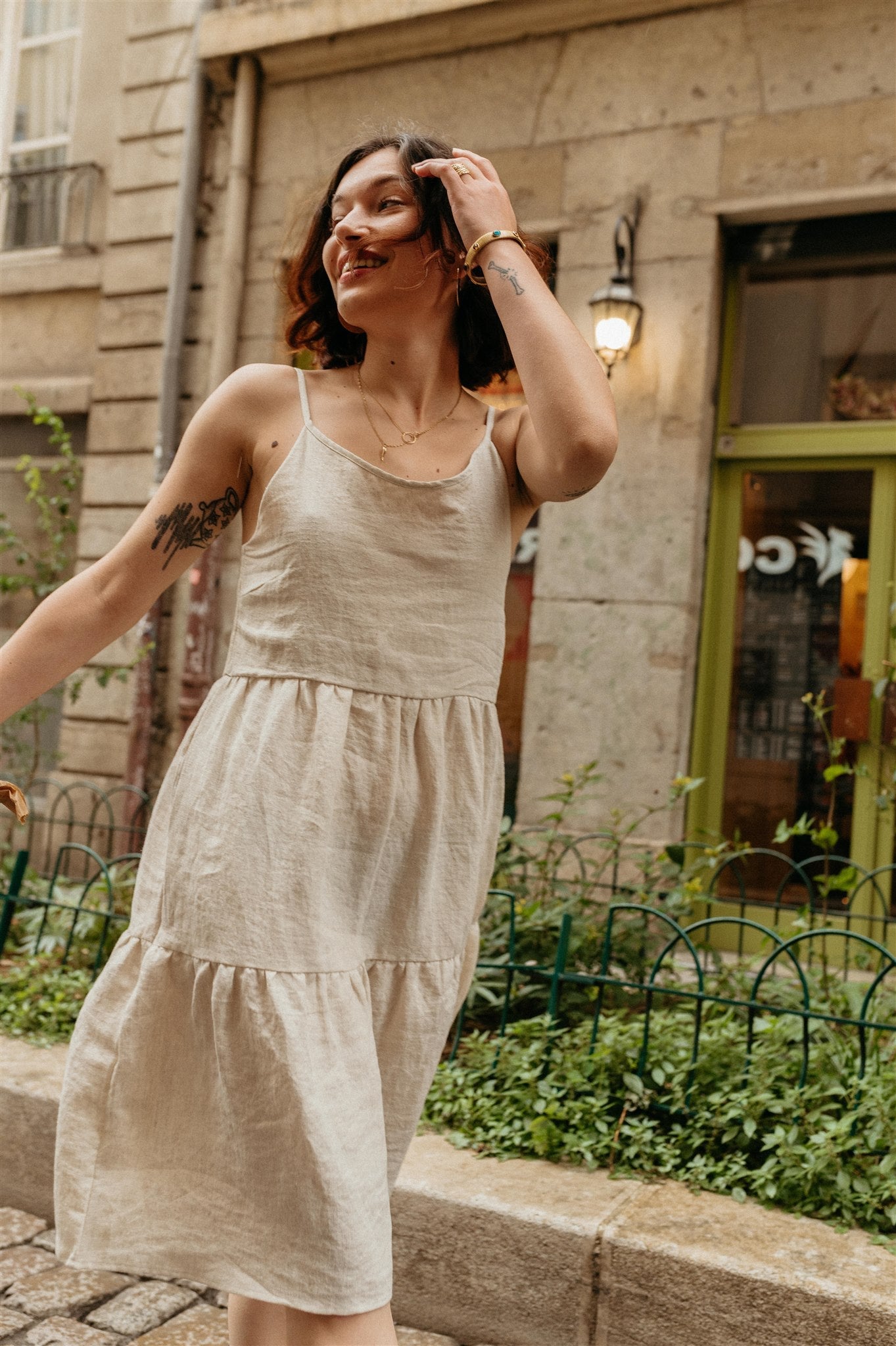 Robe blanche en lin bio - natural linen strap dress light feather gray
