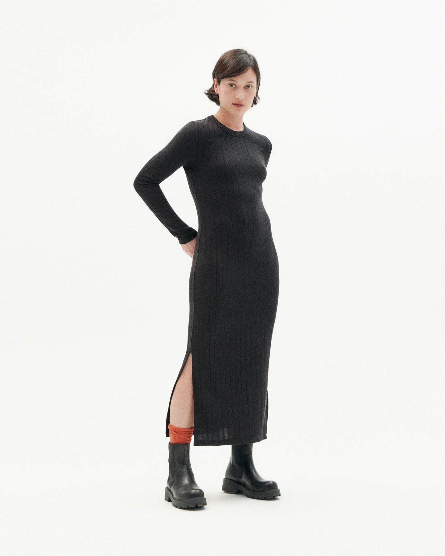 Robe longue moulante en laine côtelée | noir "black trash gina dress"