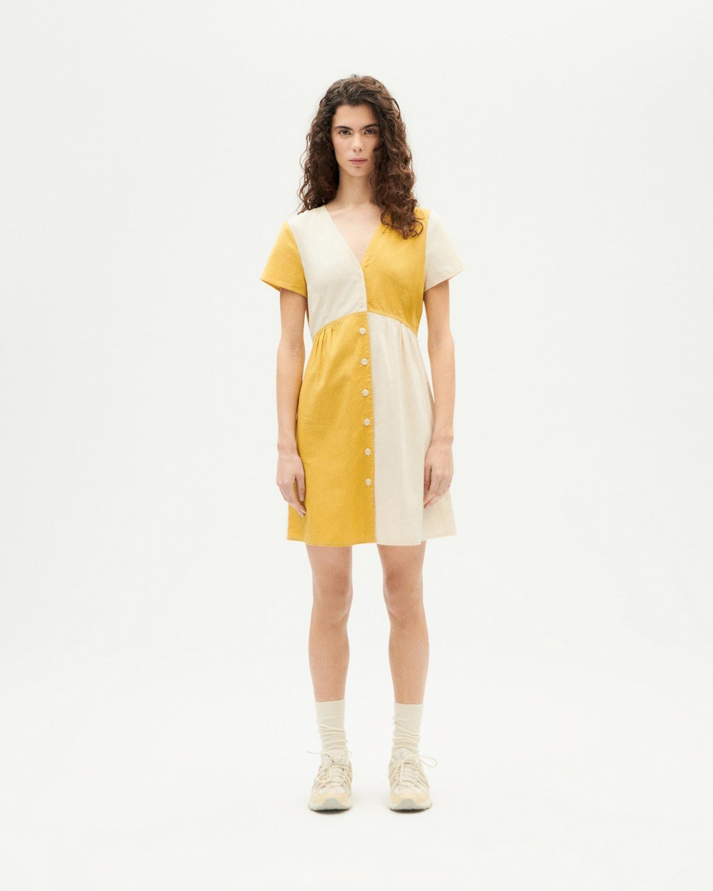 Robe en coton bio | Jaune et écru "ambar patched hebe dress ivory"