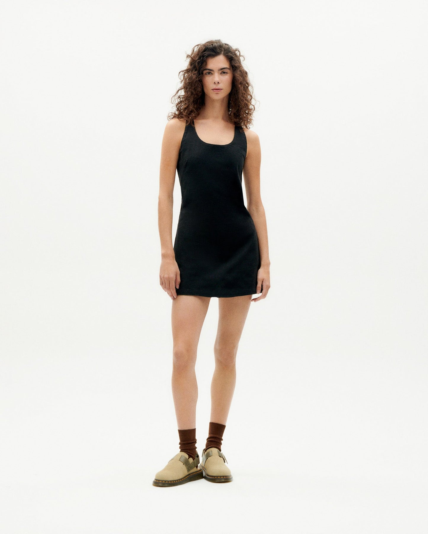 Robe short en coton bio | noir "black mae dress"
