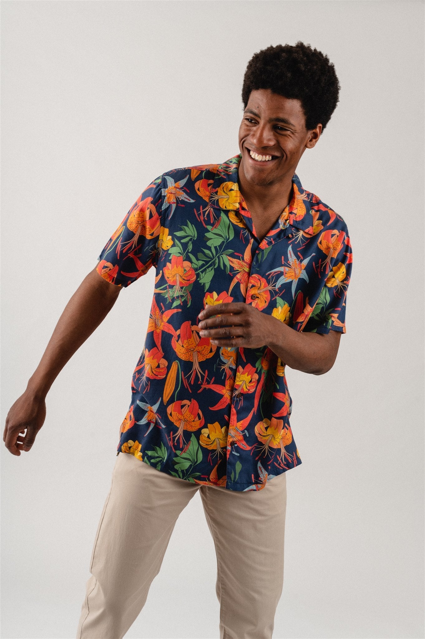 Chemise manches courtes en coton bio - Arvid Lilies deep blue