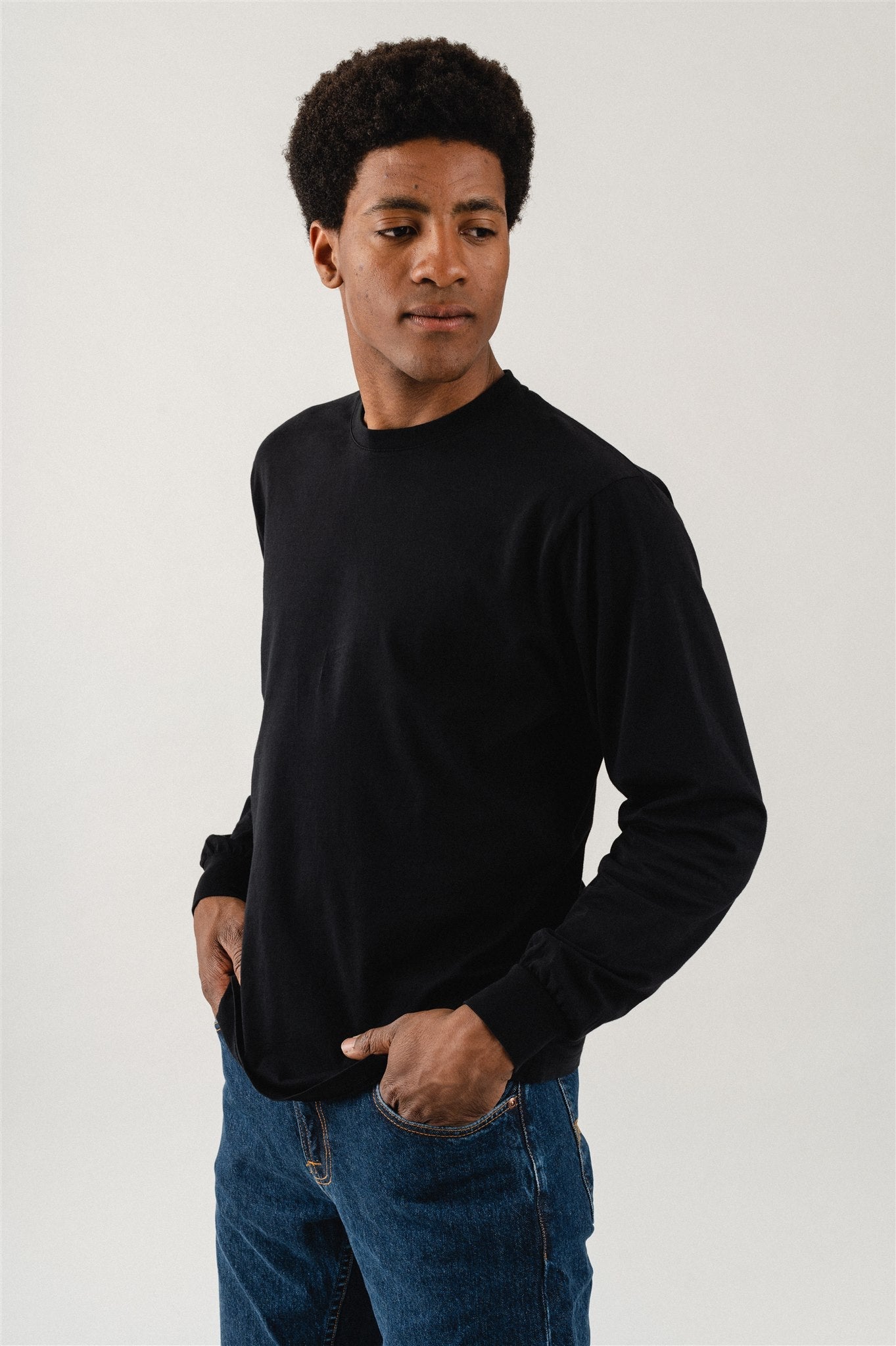 T-shirt oversize manches longues en coton bio | noir "Oversized LS T-shirt deep black"