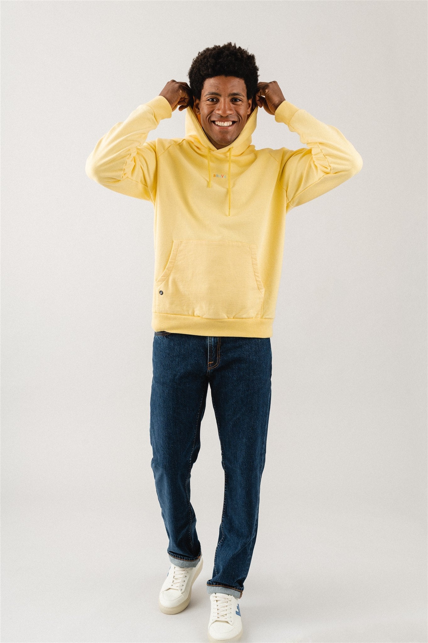 Sweat à capuche jaune en coton bio - sunbathing hoodie sun - yellow