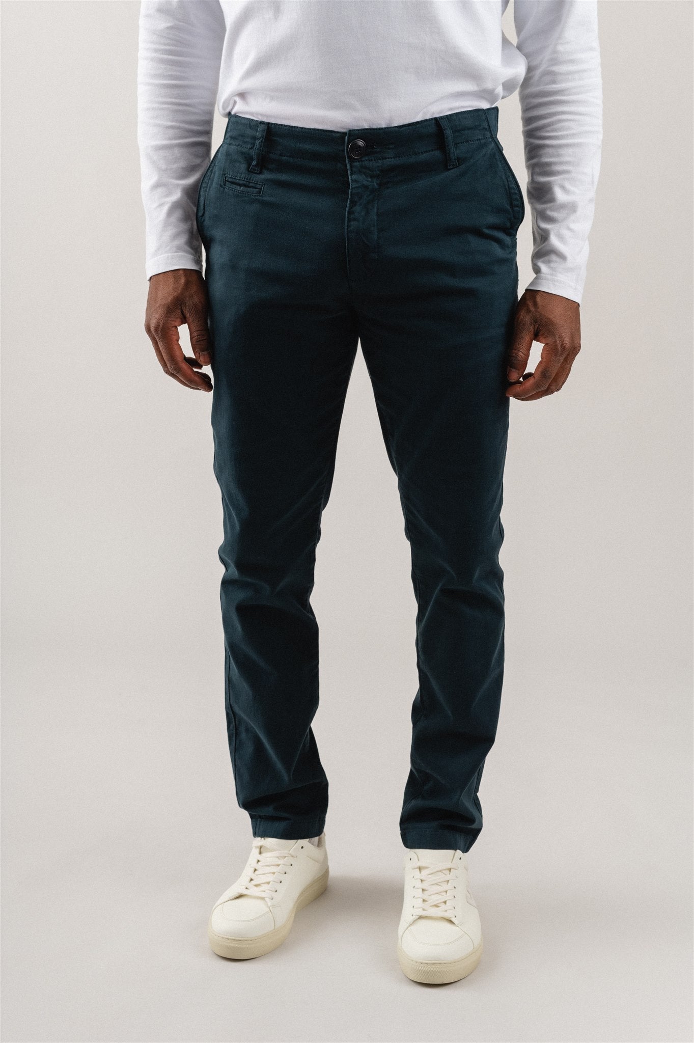 Chino bleu nuit en coton bio - chuck total eclipse