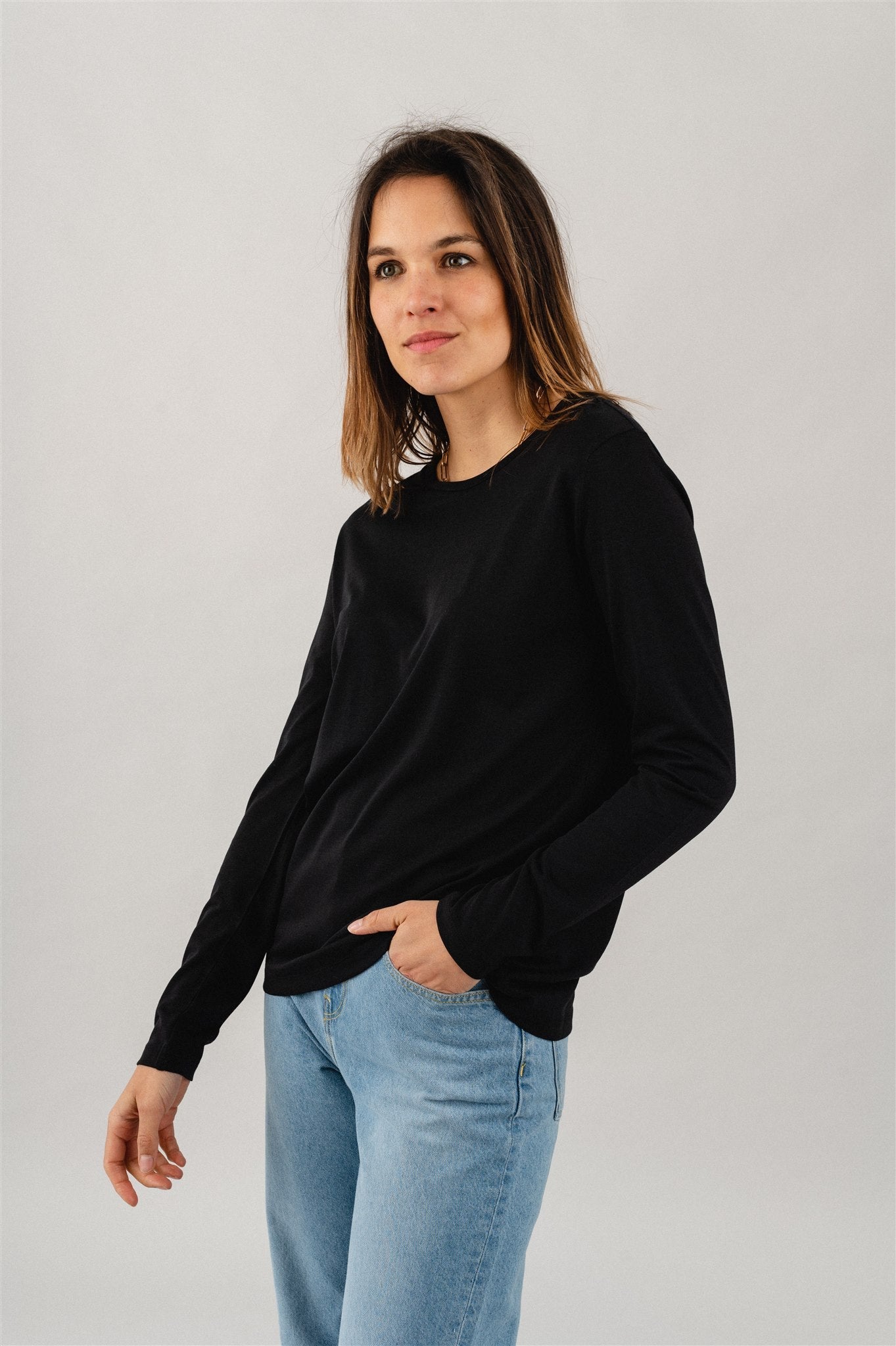 T-shirt à manches longues noir en tencel et coton bio - kosmaa black
