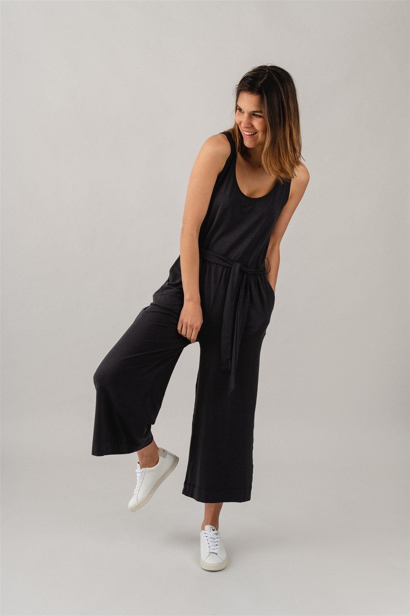 Combinaison noire en coton recyclé et Tencel - w's kamala jumpsuit ink black