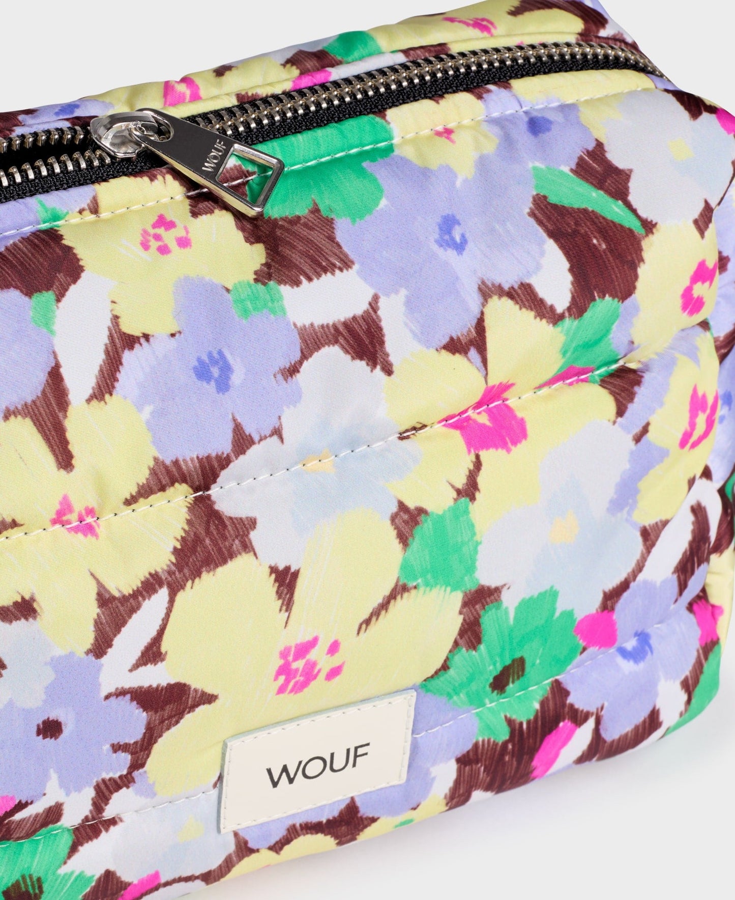 Trousse de toilette à fleurs en recyclé | "lola toiletry bag"