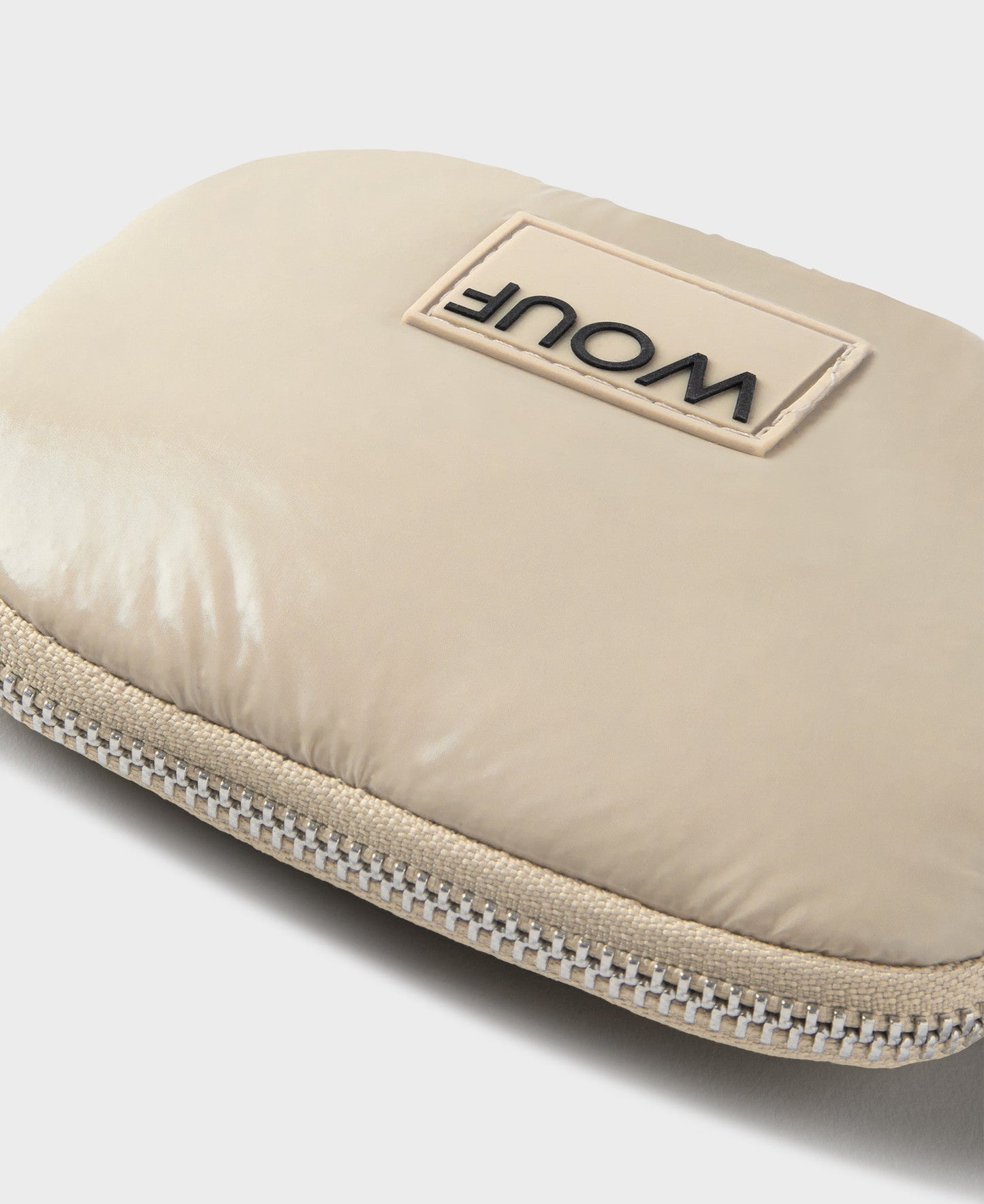 Porte-monnaie matelassé en recyclé | "air glossy coin purse"