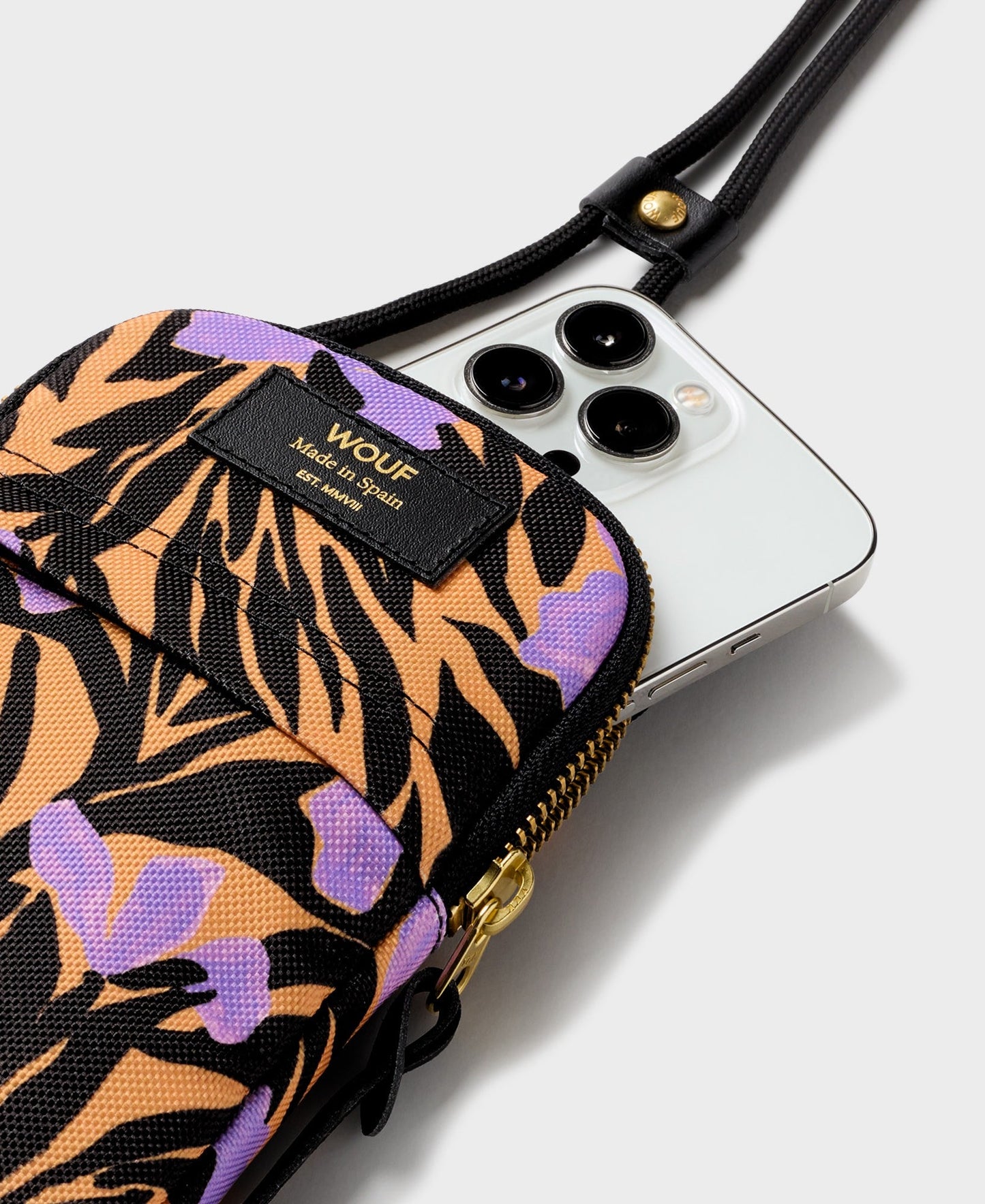 Pochette téléphone en recyclé | "vera phone bag"