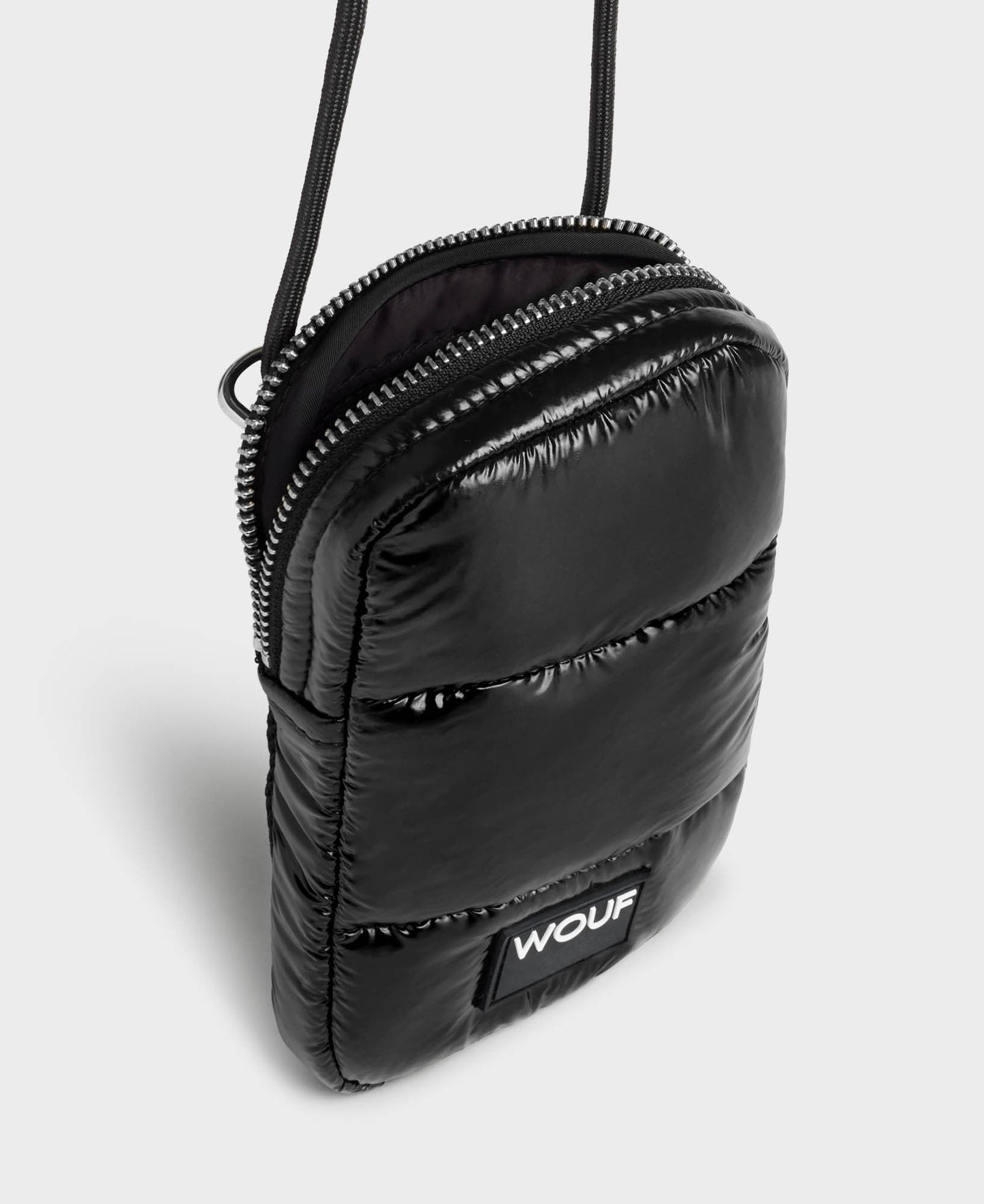 Pochette téléphone matelassée en recyclé | noir "glossy black phone bag"