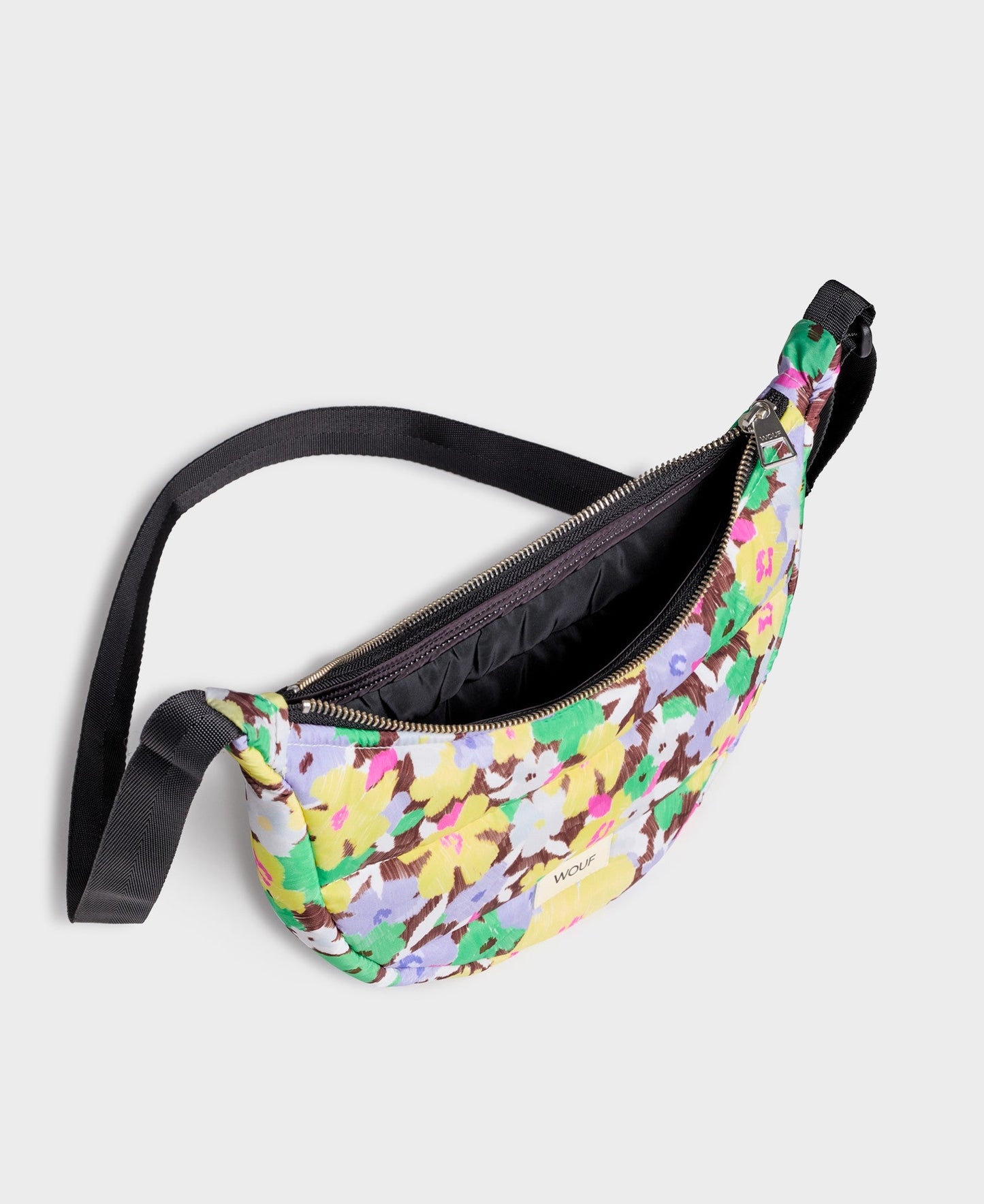 Banane matelassée à motifs en recyclé - lola crossbody bag