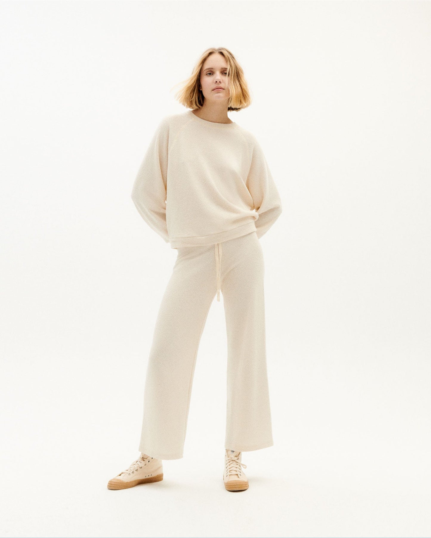 Pantalon fluide en matières recyclées et coton bio | écru "ivory trash eri pants"