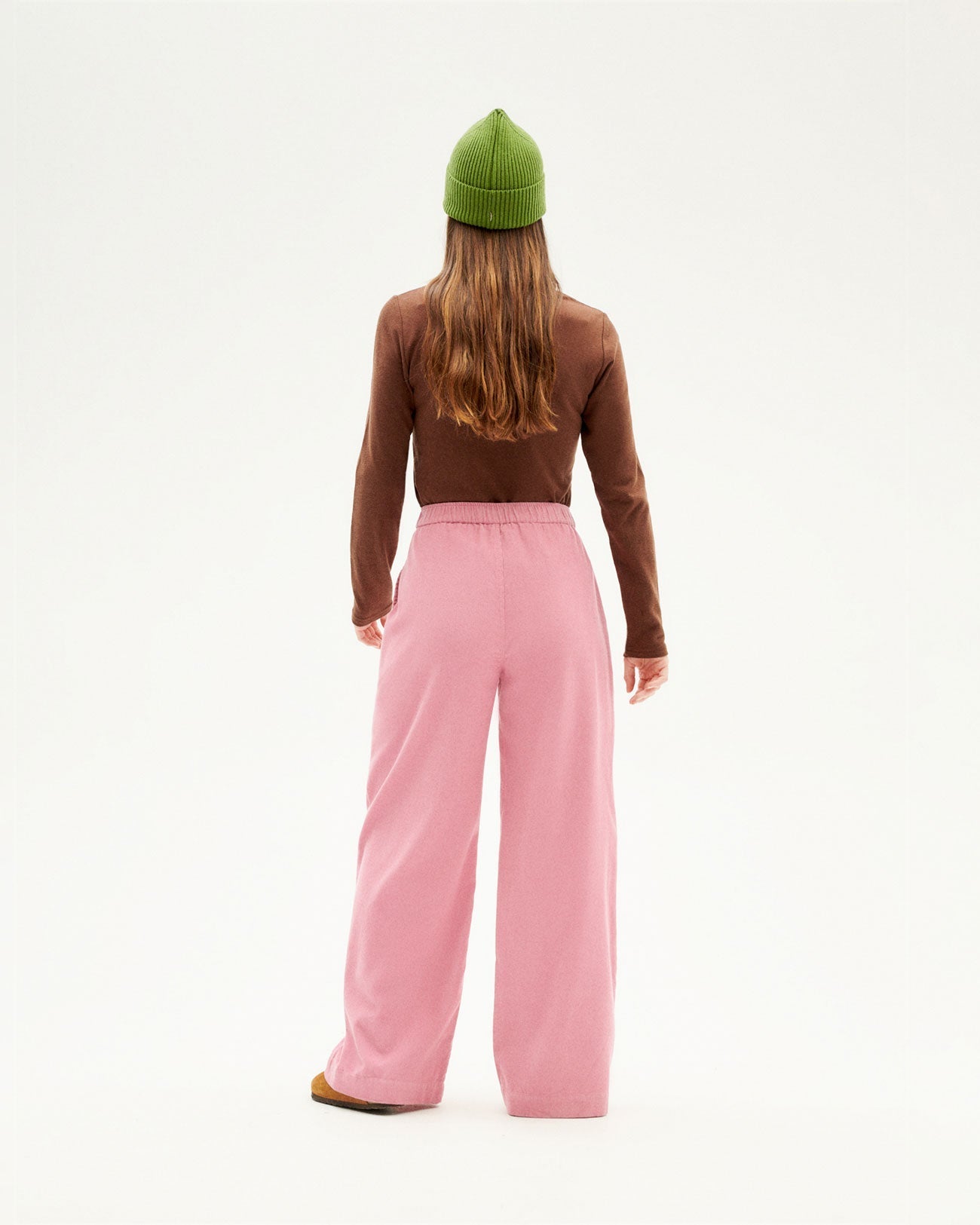 Pantalon ample en coton bio | Rose "pink microcorduroy maia pants"