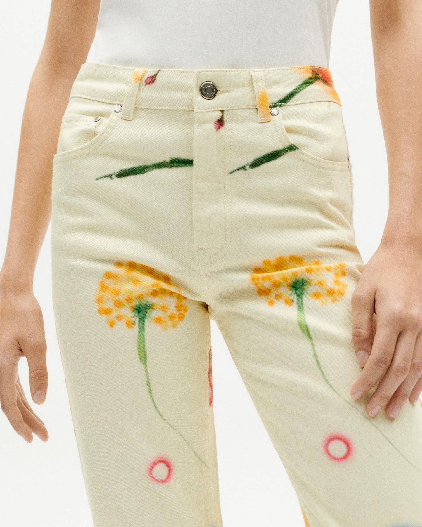 Pantalon en denim en coton bio | Écru à motifs "feuz blow nele pants"
