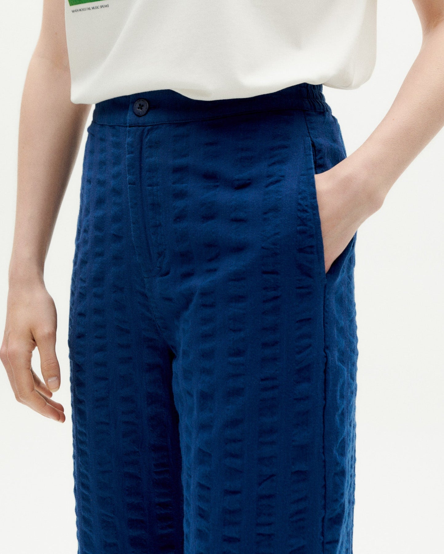 Pantalon ample texturé en coton bio | Marine "navy big seersucker mariam pants"