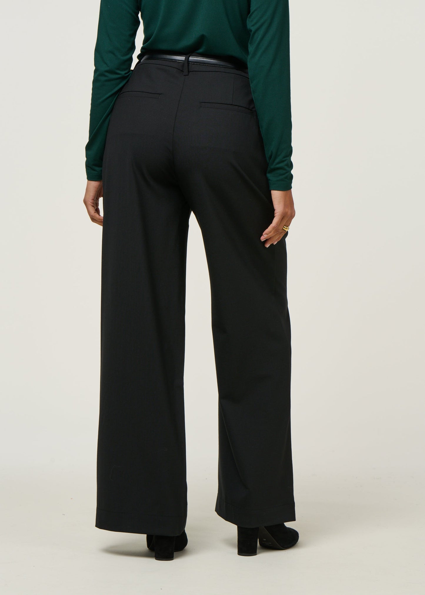 Pantalon large à pinces en laine froide certifiée | noir "black pat pants"