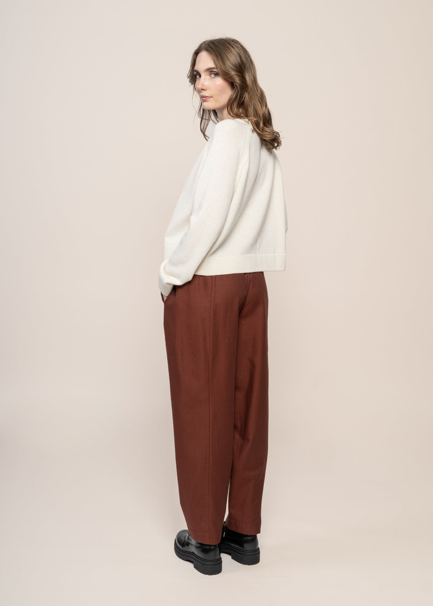 Pantalon droit en coton bio | marron "coffee esther pants brown"