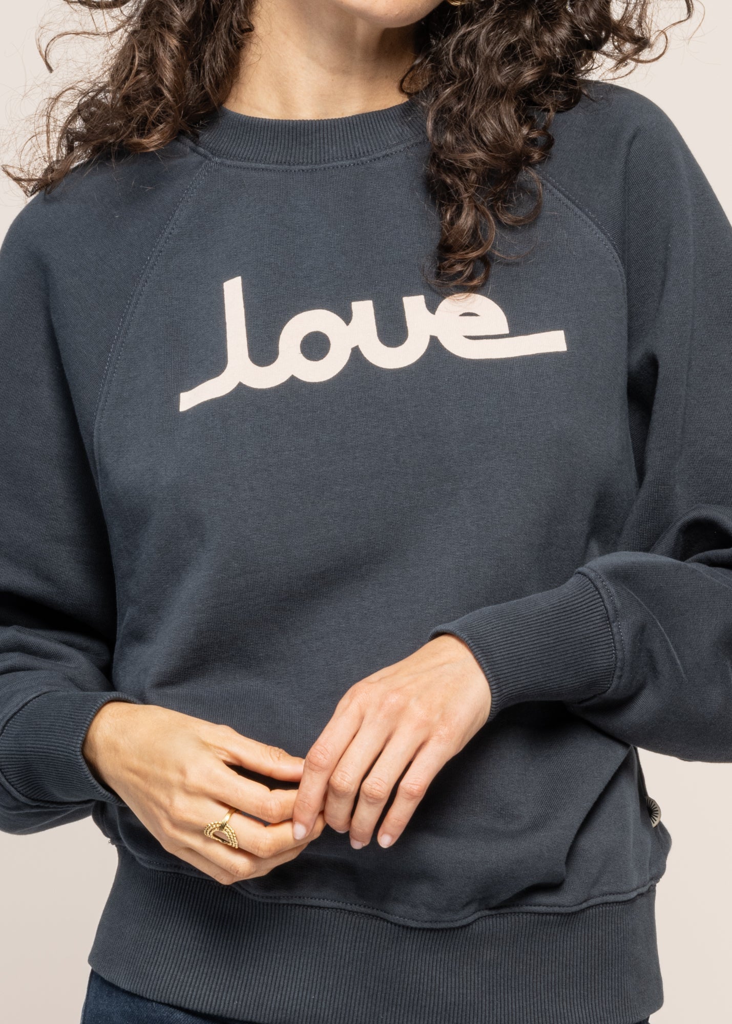 Sweat brodé en coton bio | grey "grafito love bonnie sweatshirt grey"