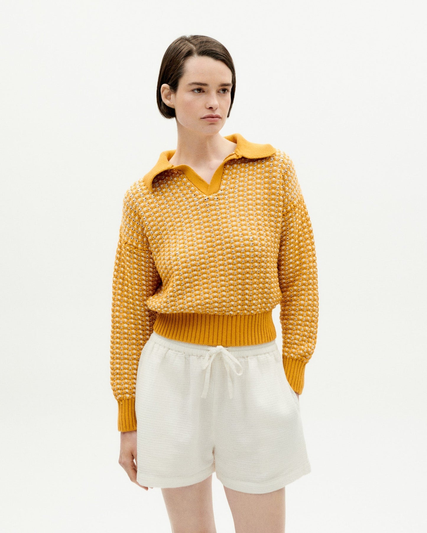 Short texturé en coton bio | blanc "undyed loop geranio shorts"