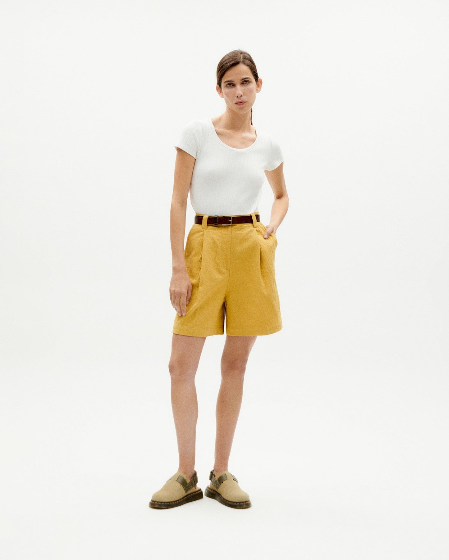 Short en coton bio | jaune "ambar crinkled lia shorts"