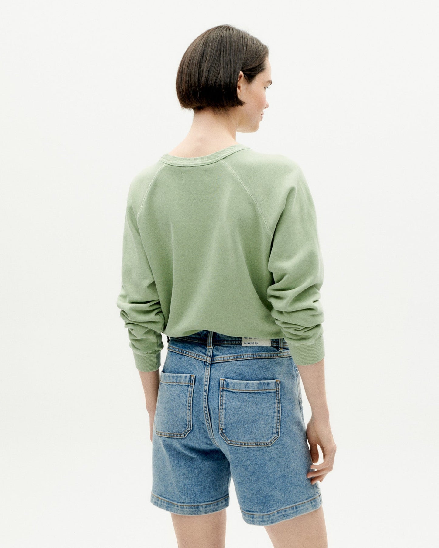 Short en coton bio et recyclé | Bleu délavé "light clean denim heavy wash luisa shorts"