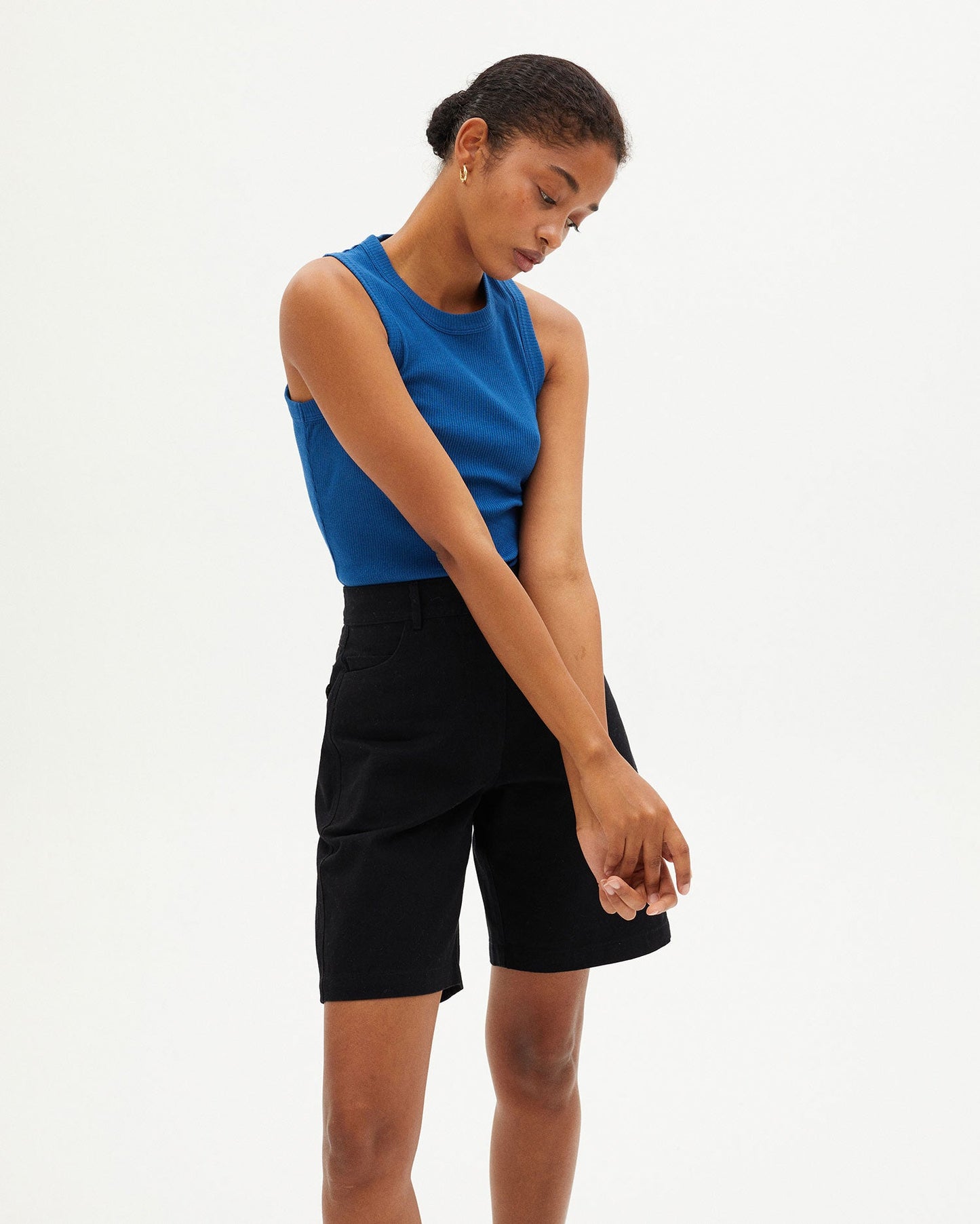 Débardeur côtelé en coton bio | bleu "klein blue juliette top"