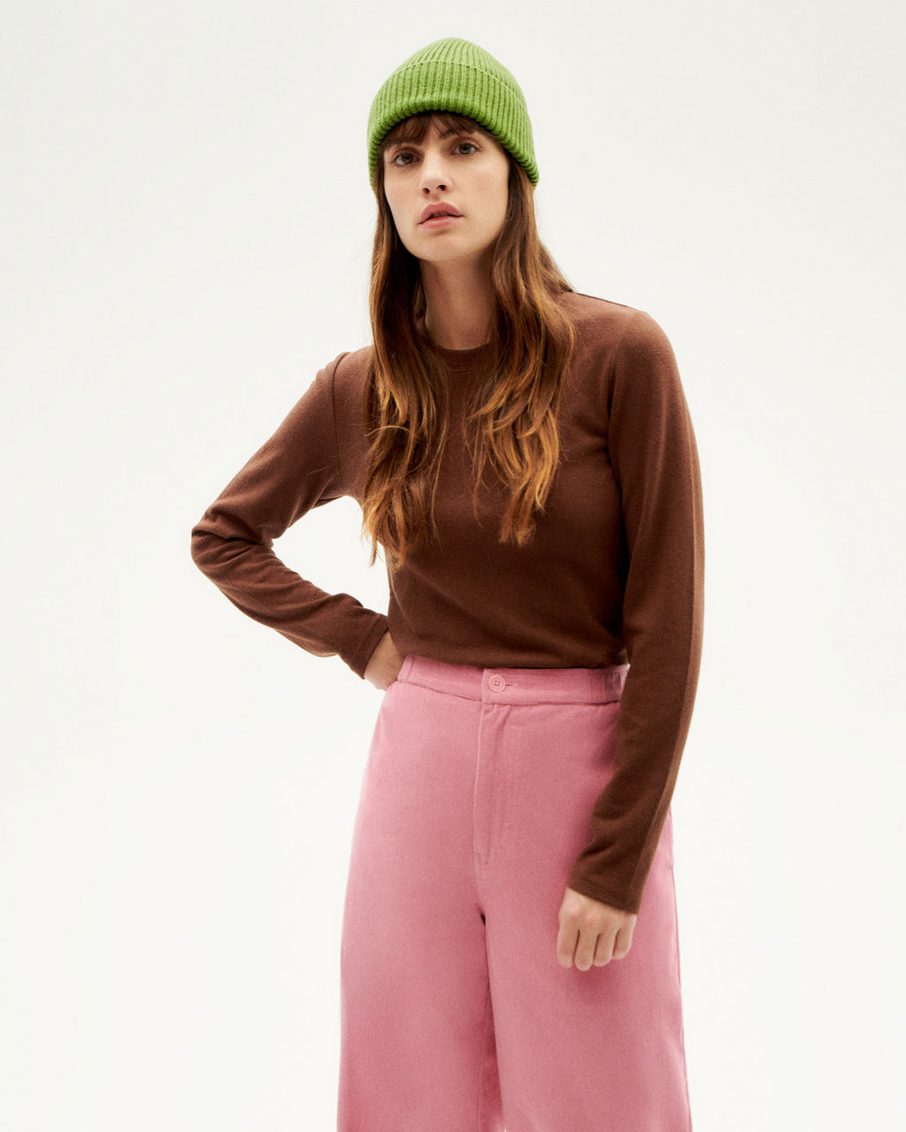 Pantalon ample en coton bio | Rose "pink microcorduroy maia pants"