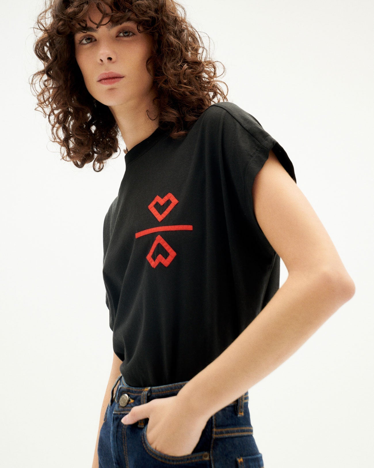 T-shirt noir à patch en coton bio - 2 hearts volta t-shirt black