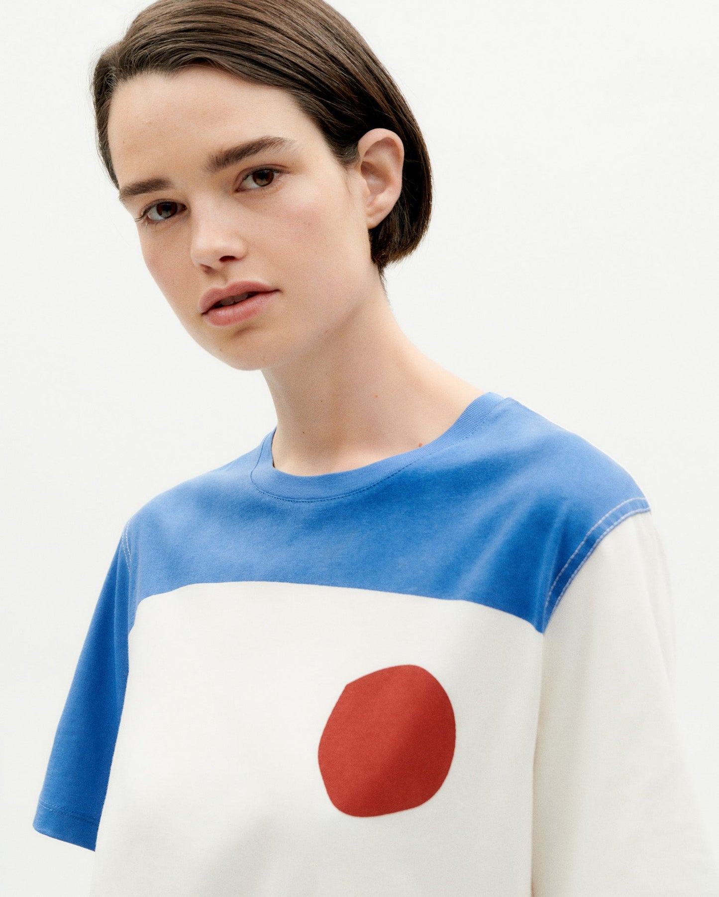 T-shirt en coton bio | Blanc à motifs "abstract lucia t-shirt snow white"