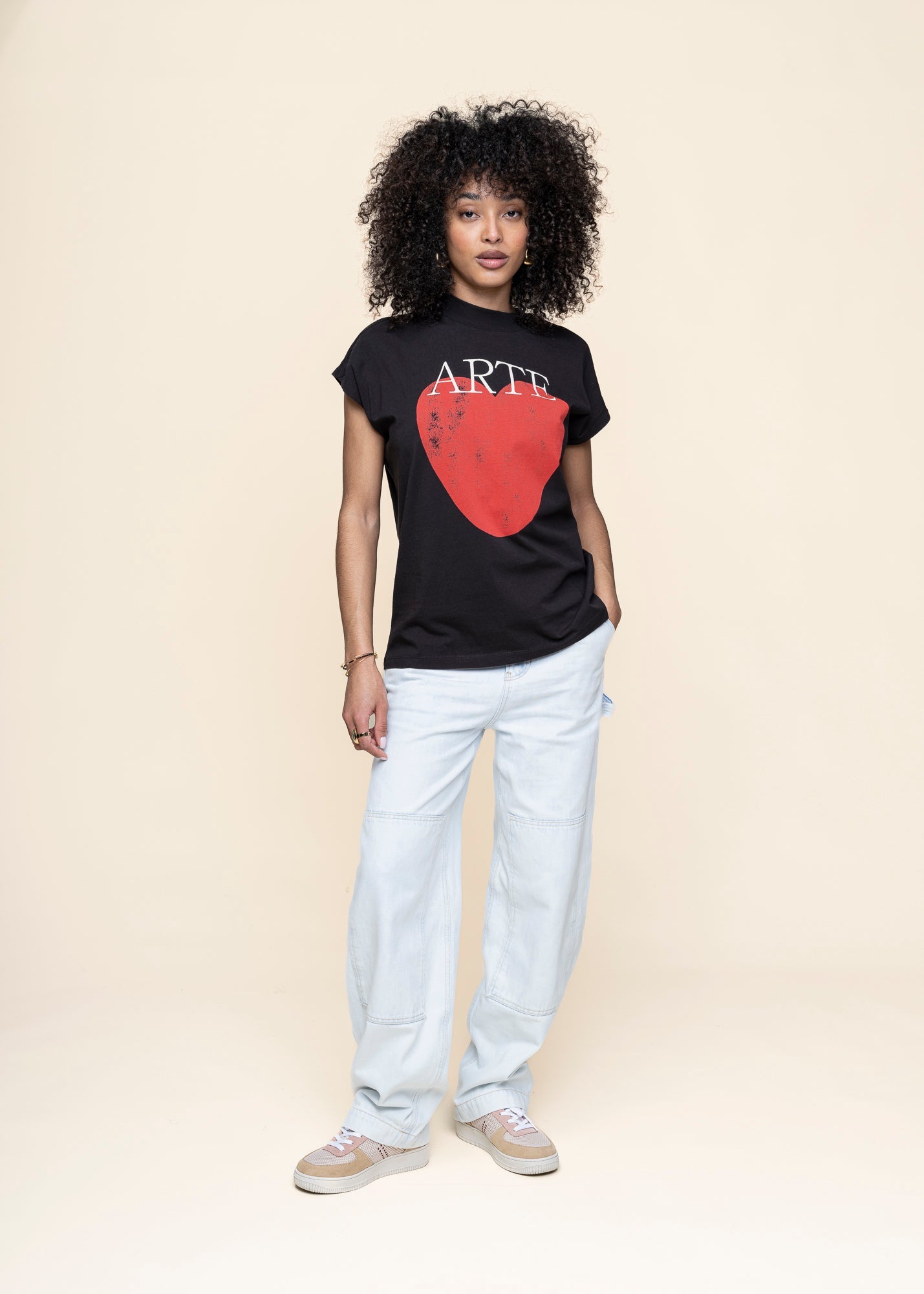 T-shirt en coton biologique | noir "art love black volta tee - black"