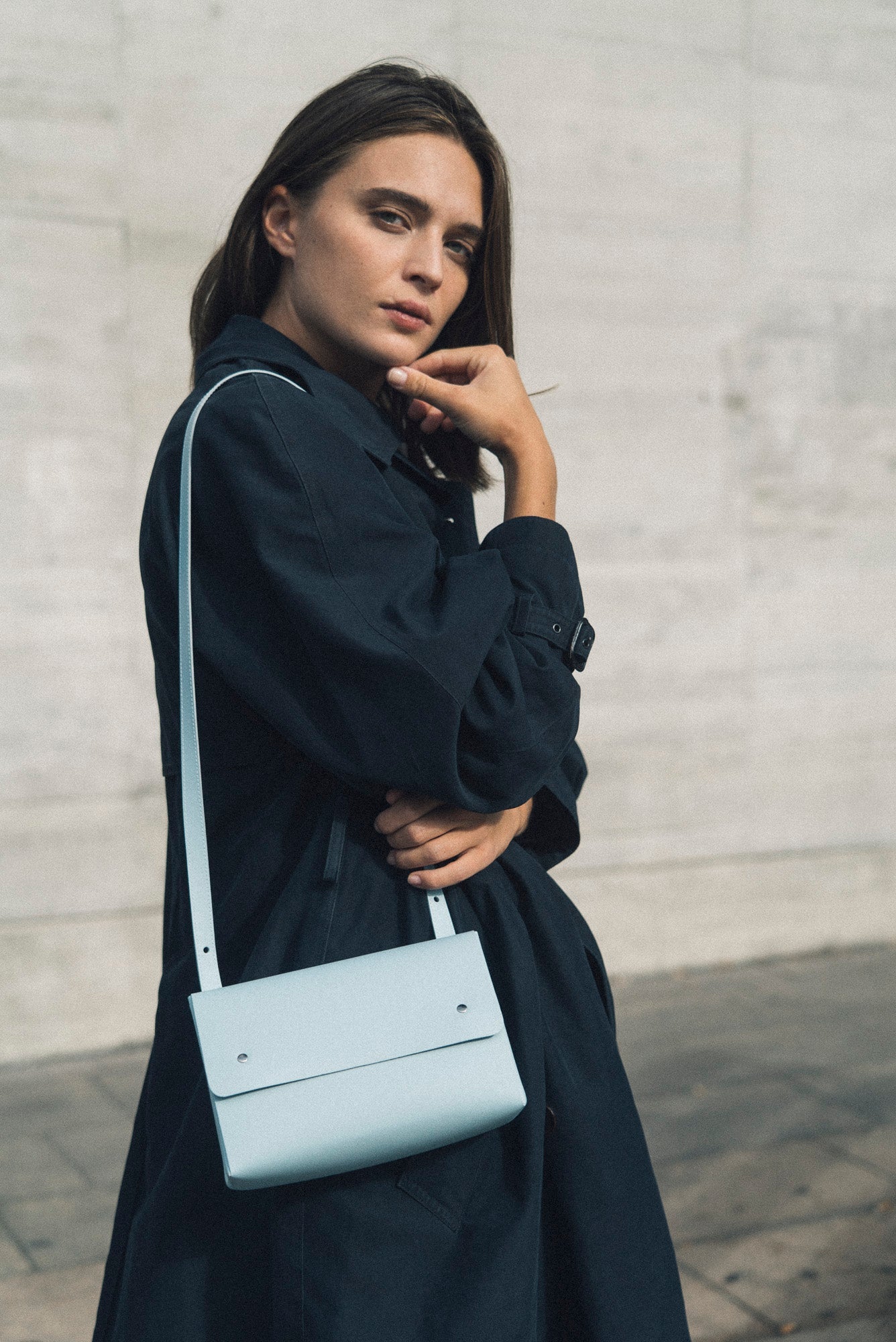 Sac bleu ciel en cuir recyclé - triangle bucket