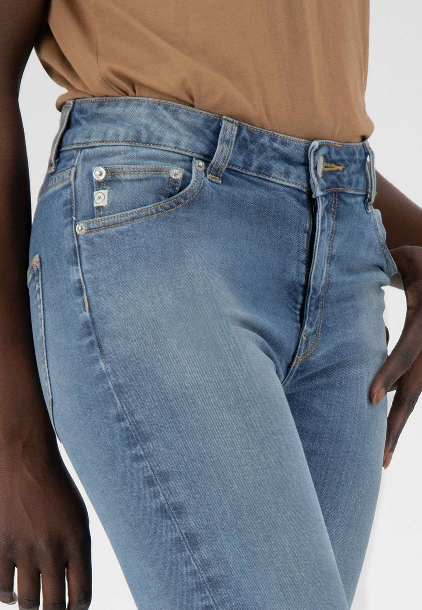 Jean slim bleu clair en coton bio et recyclé - skinny hazen fan stone