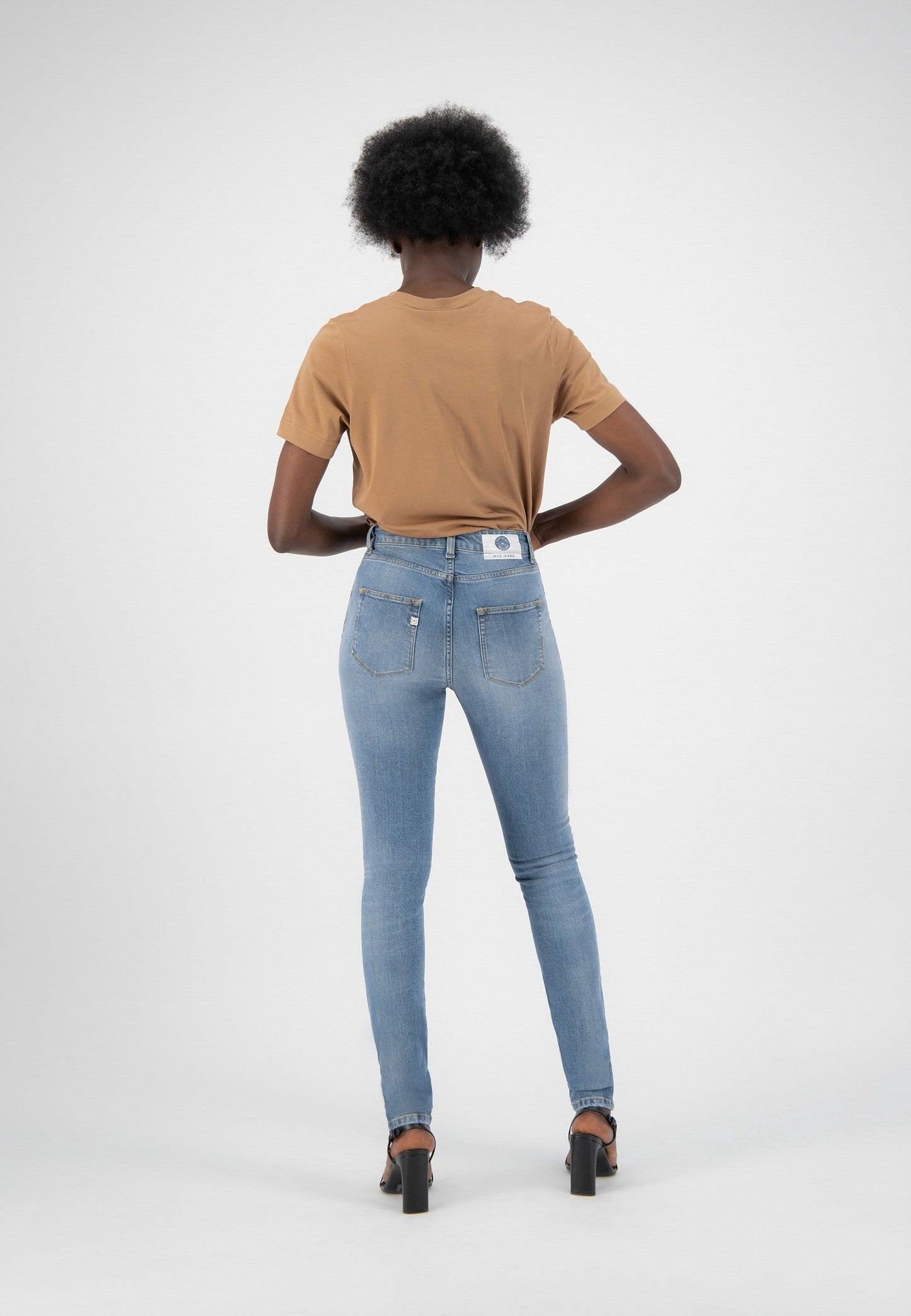 Jean slim bleu clair en coton bio et recyclé - skinny hazen fan stone