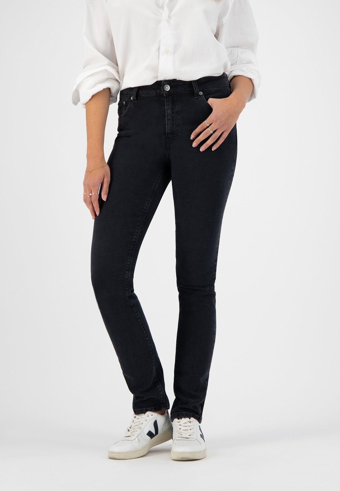 Jean slim en coton bio et recyclé | noir "Regular Swan stone black"