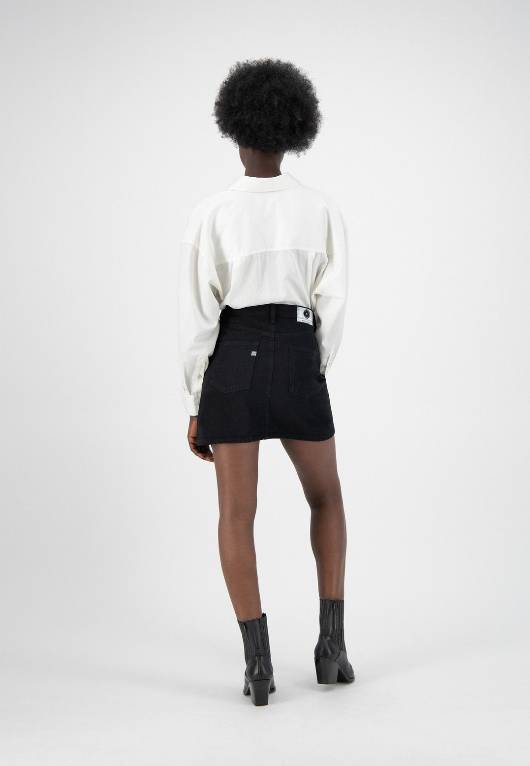 Jupe en jean noire en coton bio et coton recyclé - Sophie Rocks