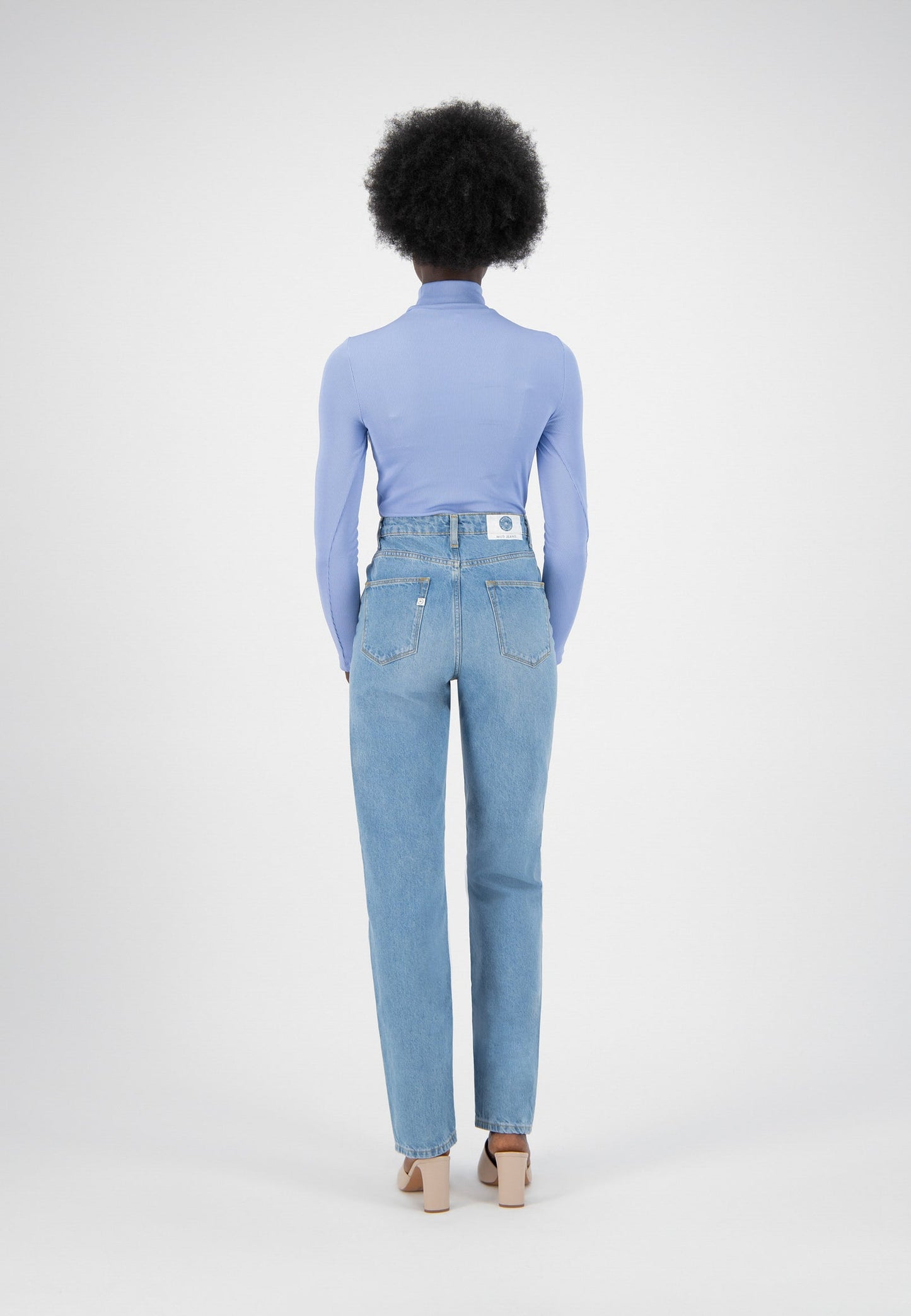 Jean droit en coton bio et coton recyclé | bleu clair "Relax Rose heavy stone"