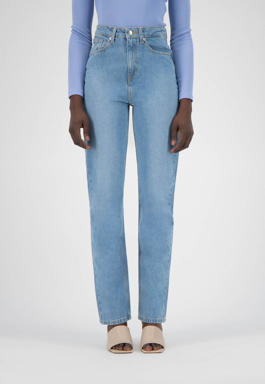Jean droit en coton bio et coton recyclé | bleu clair "Relax Rose heavy stone"