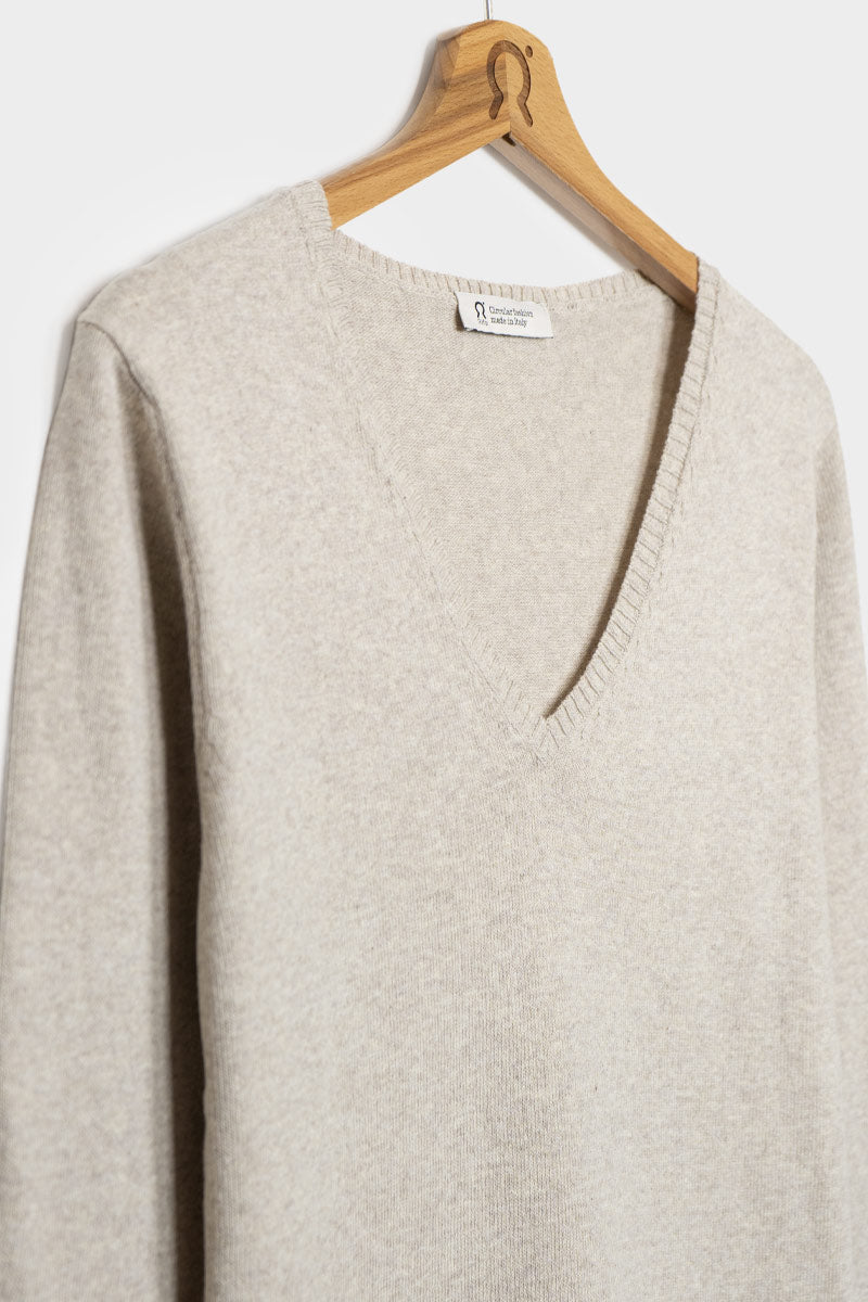 Pull col v en coton bio et recyclé | beige "maglia donna cotone rigenerato arianna"