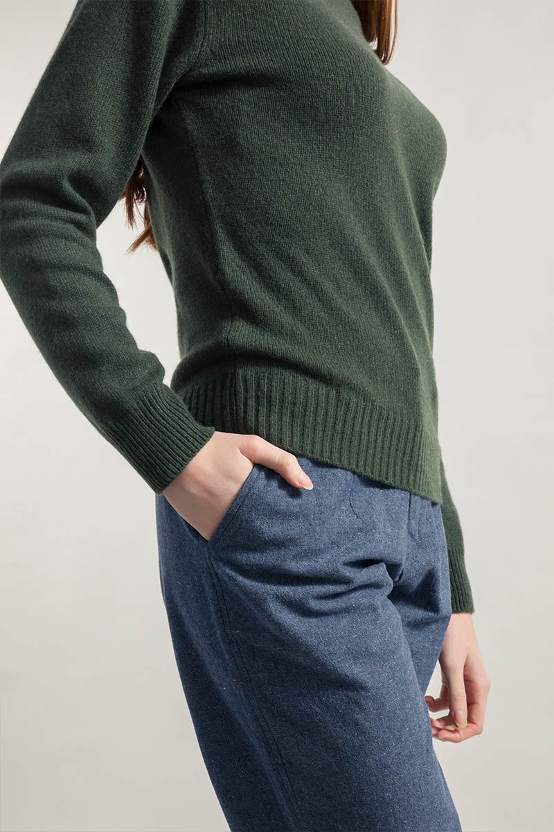 Pull col roulé en cachemire recyclé | kaki "magli ada verde foresta"