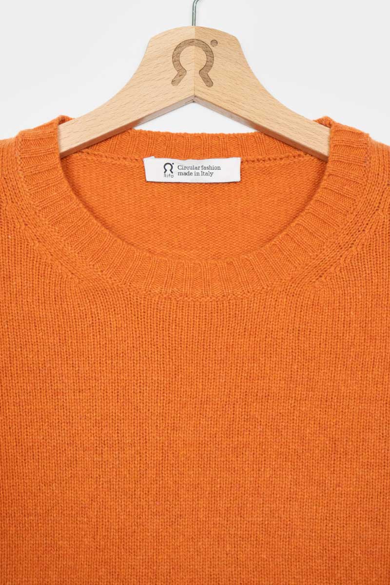 Pull col rond en laine recyclée | orange "maglia laura arancio becco d'oca"