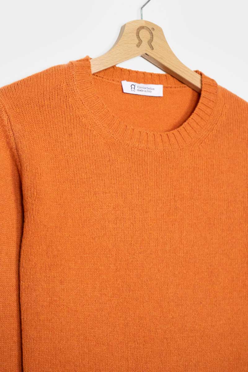 Pull col rond en laine recyclée | orange "maglia laura arancio becco d'oca"