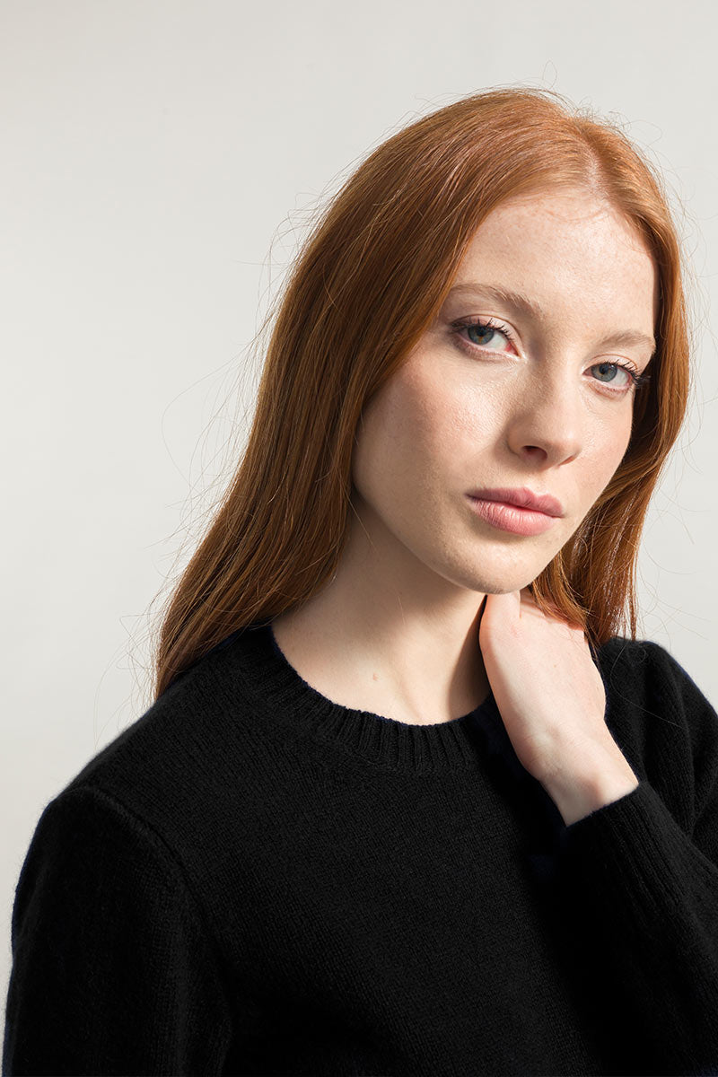 Pull col rond en laine recyclée | noir "maglia laura nero ardesia"