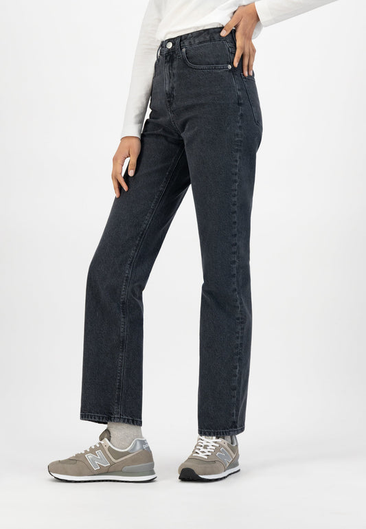 Jean droit délavé en coton bio et recyclé | noir "Relax rose used black"