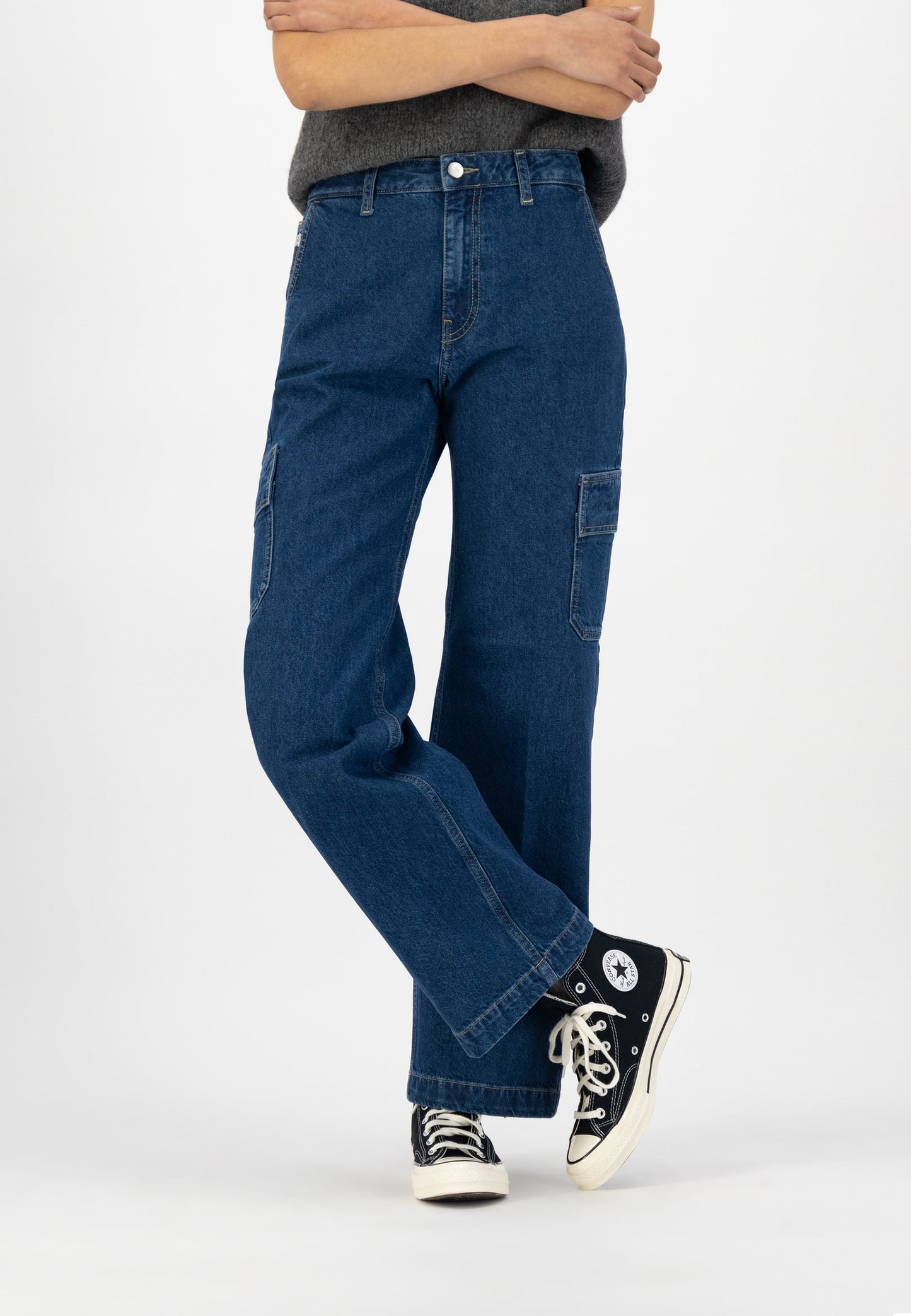 Jean droit large cargo bleu en coton bio et recyclé - wilma works stone indigo