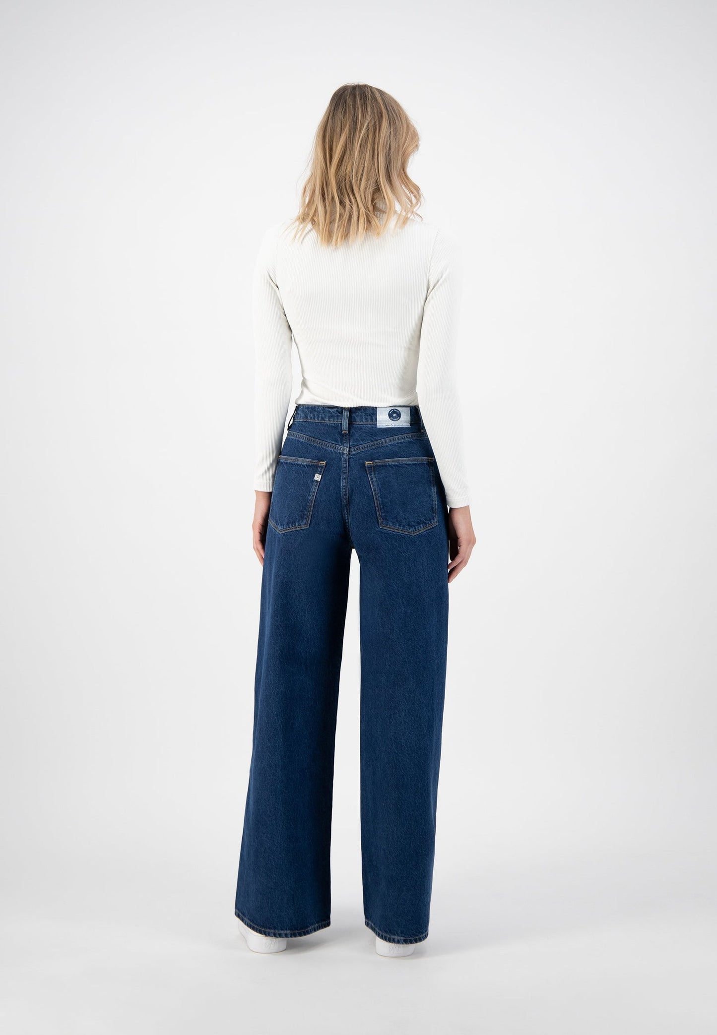 Jean ample en coton bio et recyclé | bleu foncé "Wyde Sara Stone Indigo"