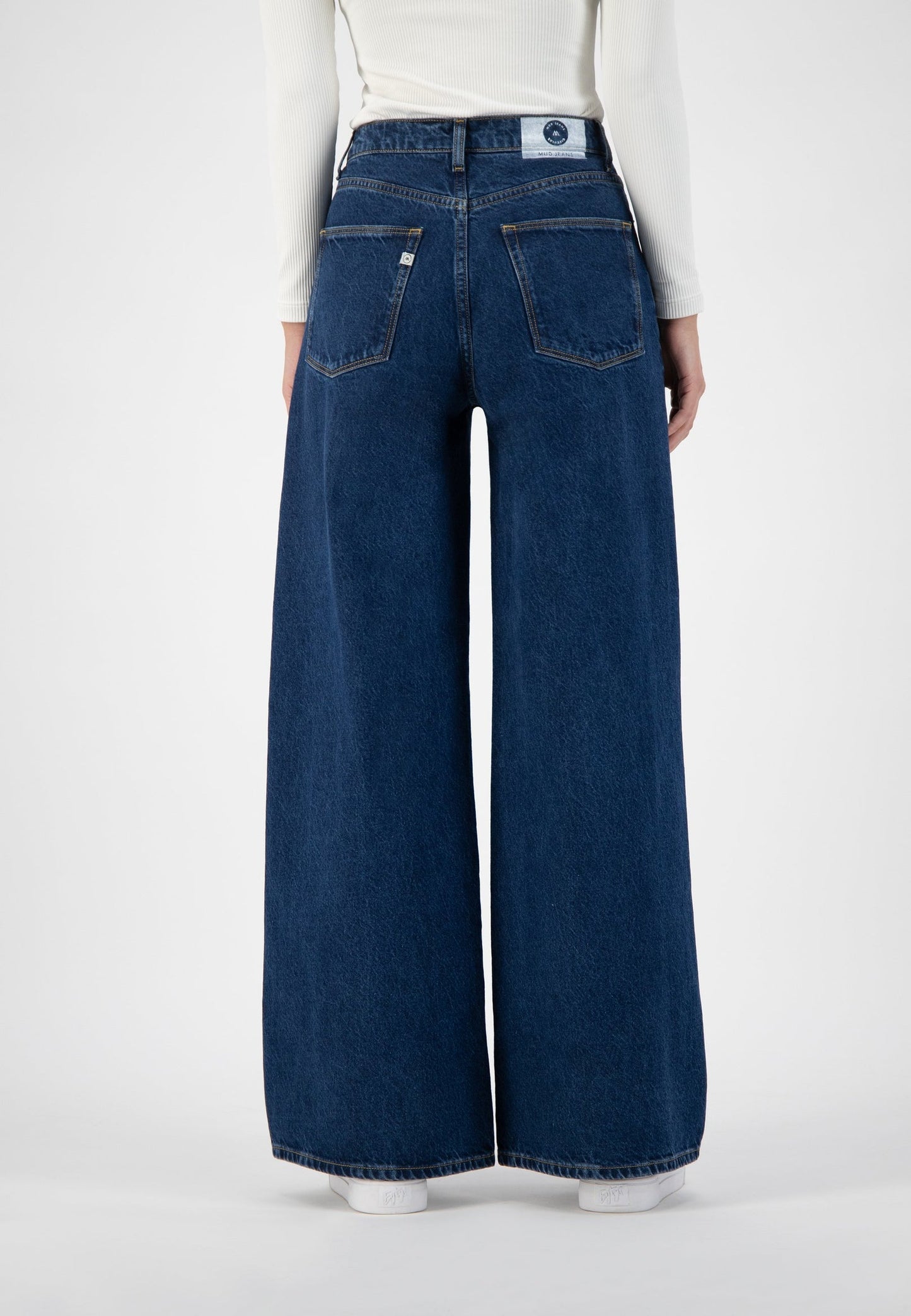 Jean ample en coton bio et recyclé | bleu foncé "Wyde Sara Stone Indigo"