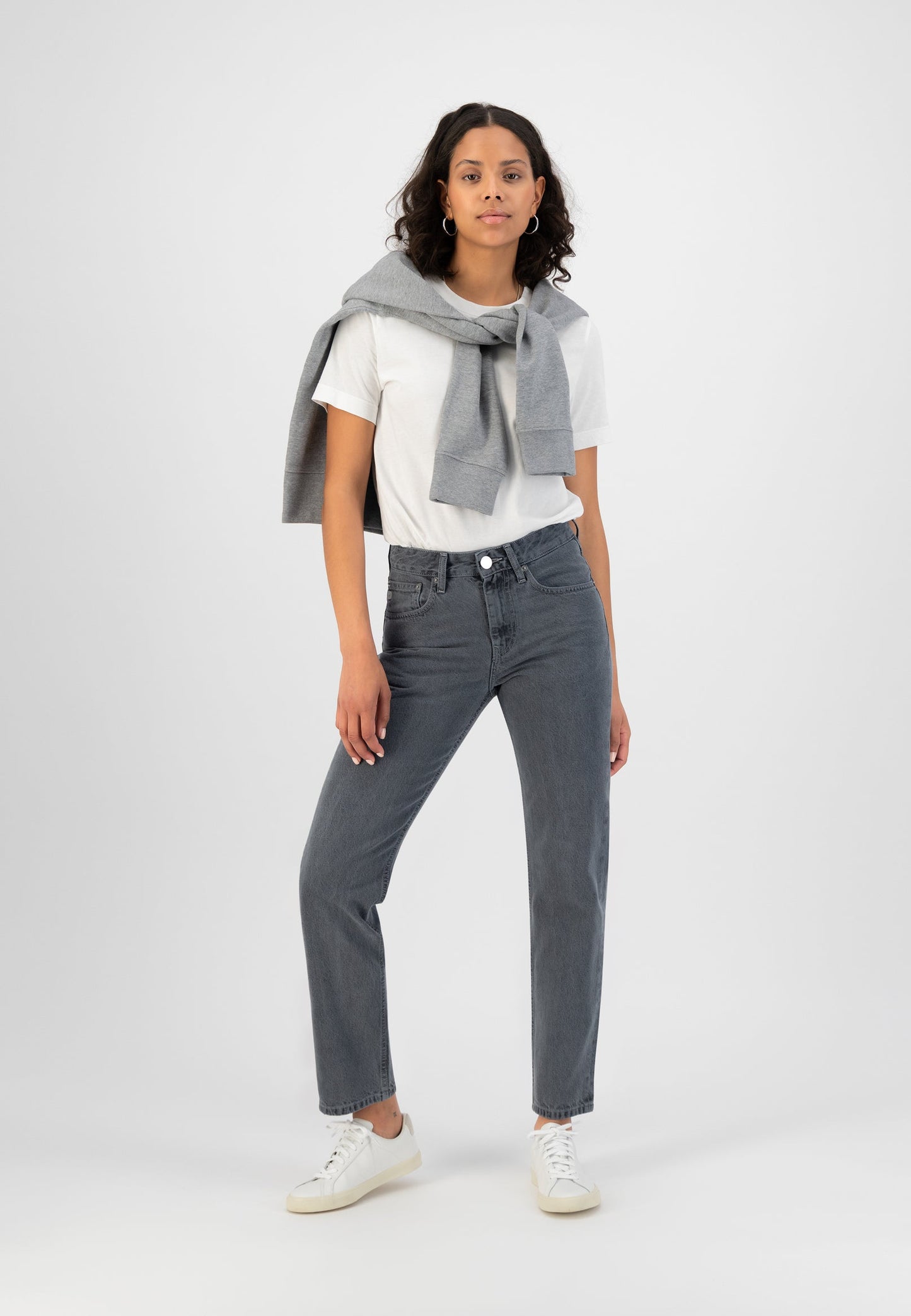 Jean droit gris foncé en coton bio et recyclé - easy go stone grey