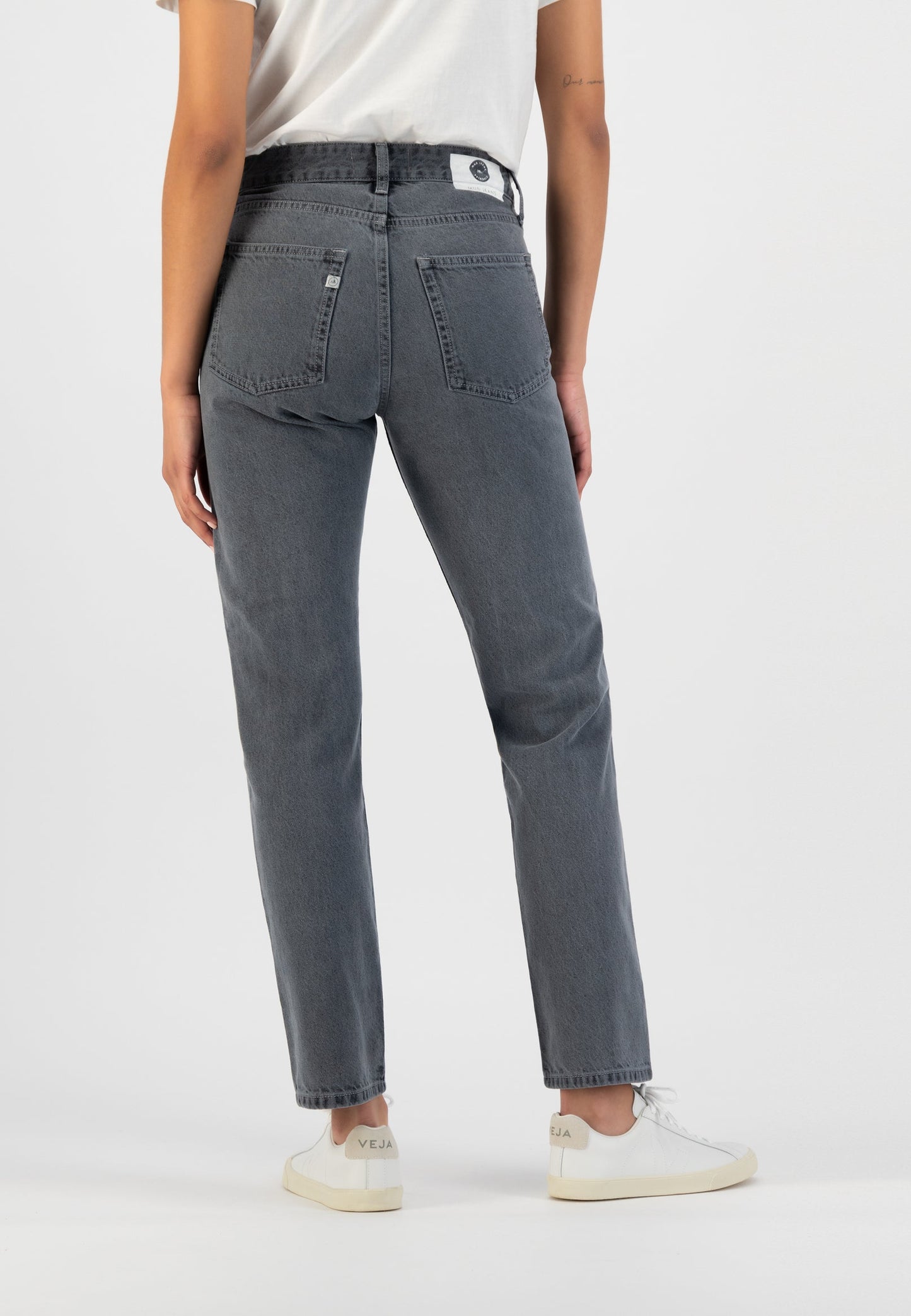 Jean droit gris foncé en coton bio et recyclé - easy go stone grey