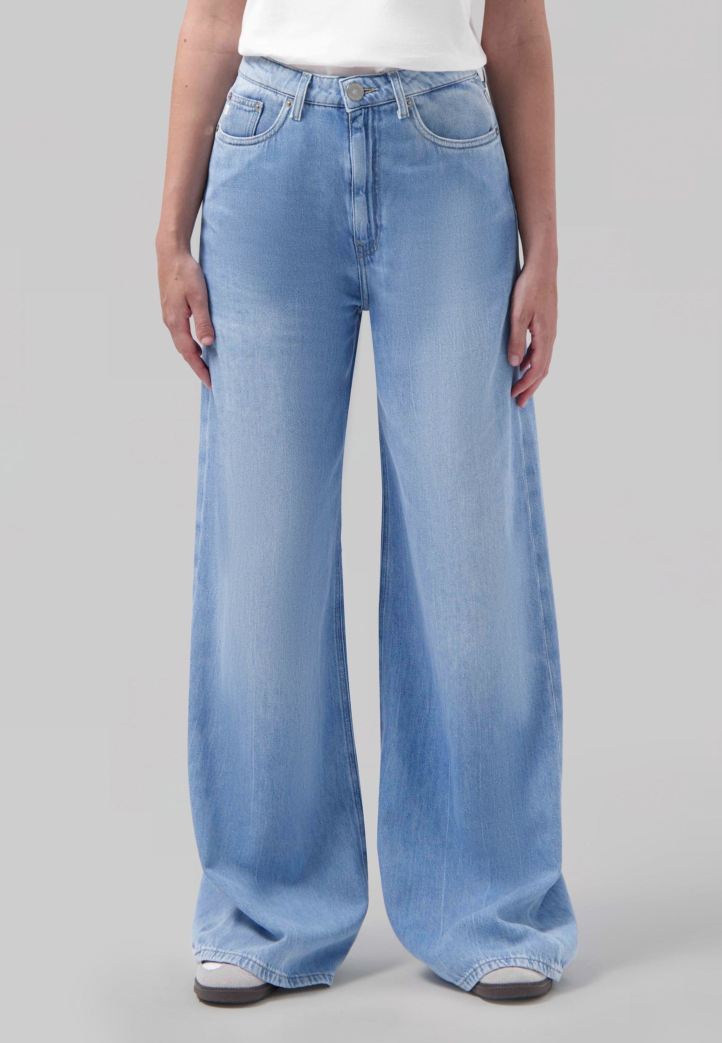 Jean ample en coton bio et recyclé | Bleu "wyde sara flow breeze elite stone vintage"