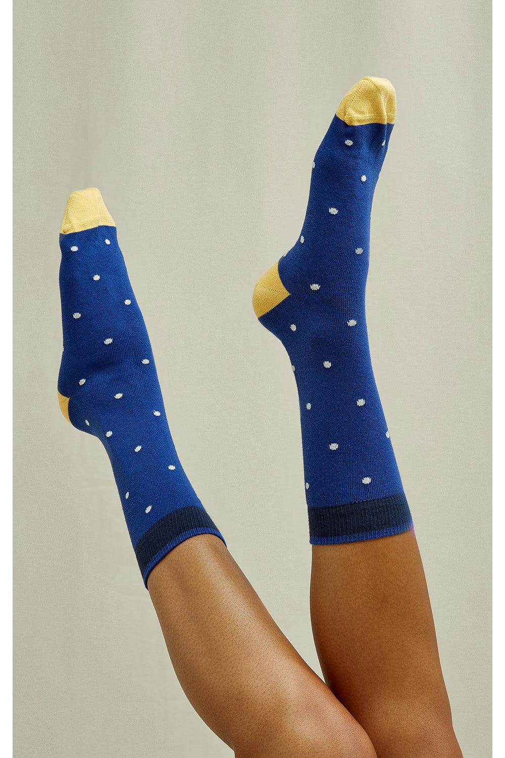 Chaussettes hautes bleues à pois en coton bio